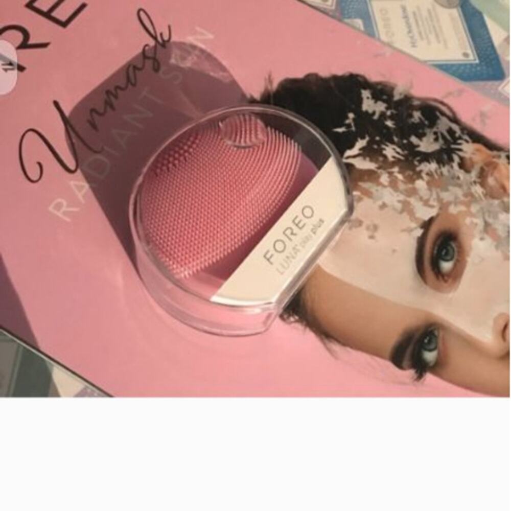 FOREO LUNA Play Plus - Picture 2 of 2
